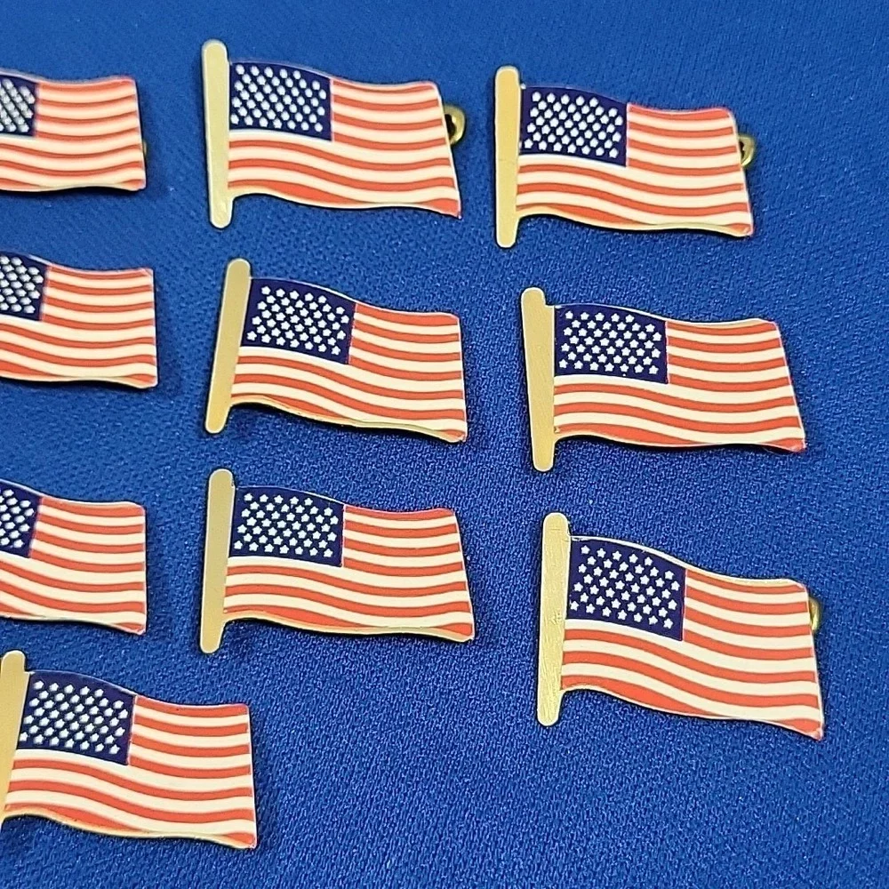 US Flag Pins Lot Of‎ 13 Safety Pinbacks Lapel Emblems Patriotic